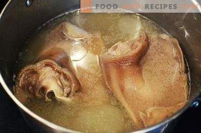 Como cozinhar as orelhas de porco