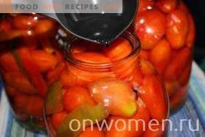 Tomate em conserva com pimentão