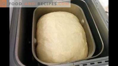 Massa para tortas na máquina de fazer pão
