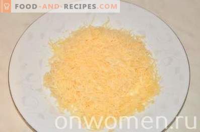 Salada em camadas com espadilha e queijo
