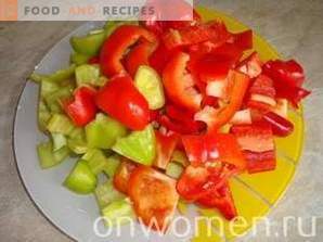 Insalata tiepida di peperoni e pomodori con pollo