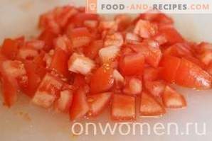 Salada com camarão, tomate e queijo