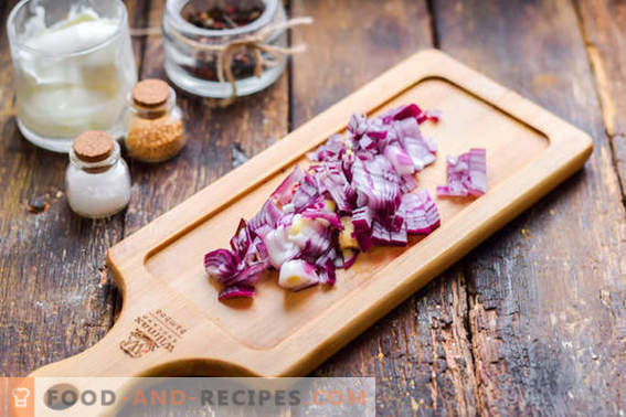 Salada incrível com champignons em conserva em 15 minutos